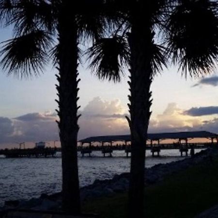 Вилла T15 Downstairs Beachy Quiet King Bed St. Simons Island Экстерьер фото